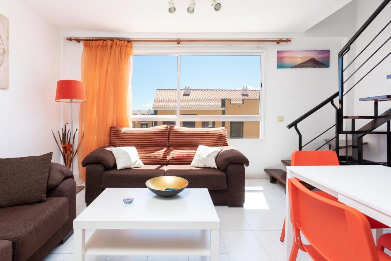 Home2Book Duplex El Medano Pool & Terrace Exterior photo