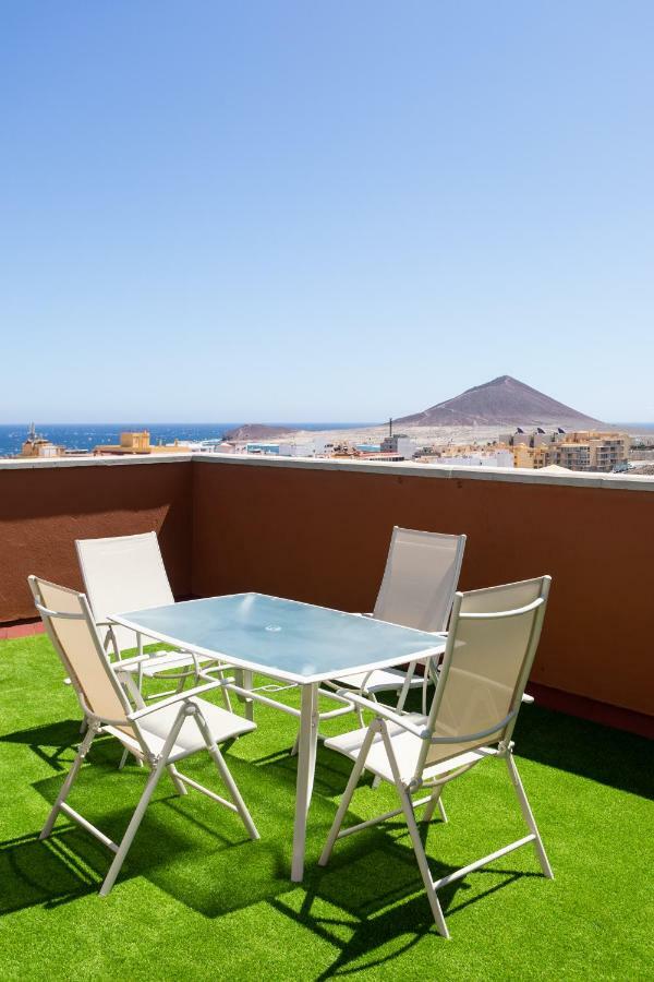 Home2Book Duplex El Medano Pool & Terrace Exterior photo