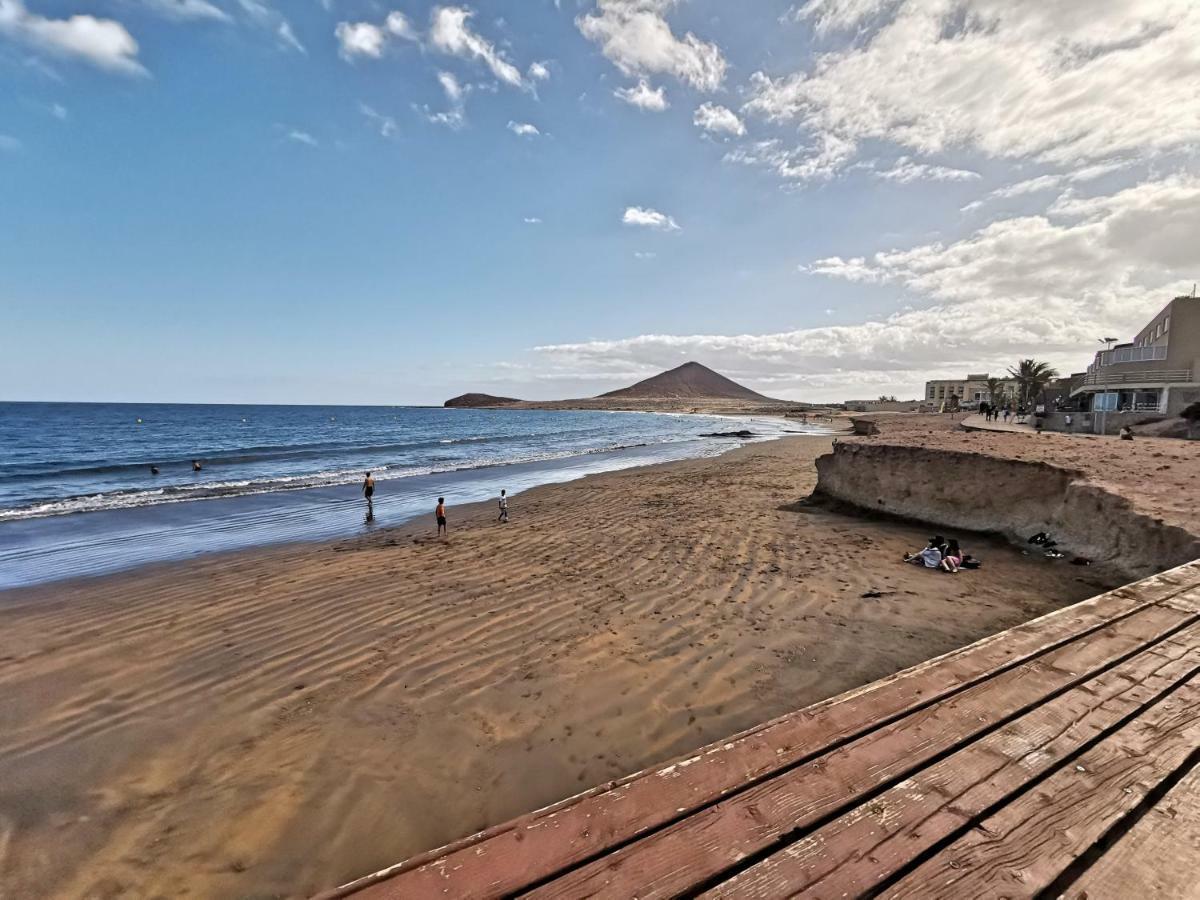 Home2Book Duplex El Medano Pool & Terrace Exterior photo